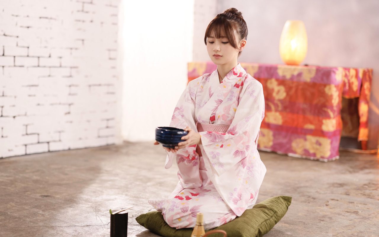 【9月出道新人AV女优】泉百华,10年一遇透明感女神降临